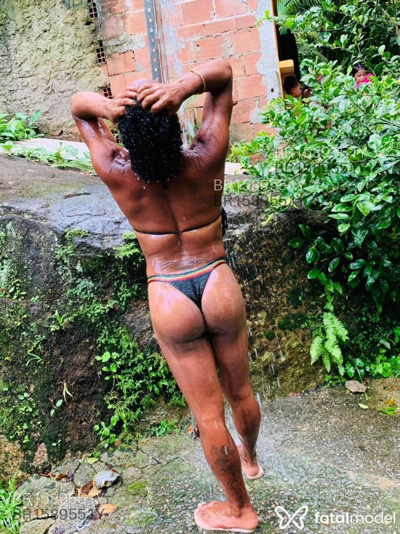 Acompanhante mulher trans morena (o) de olhos castanhos em Virtual - Renata