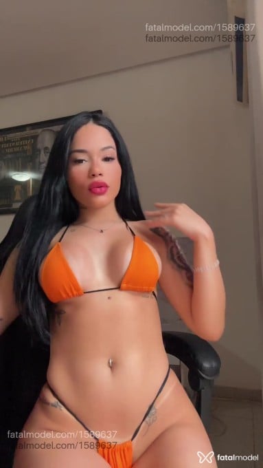 Acompanhante mulher morena (o) de olhos castanhos em Goiânia - Jade Rubi