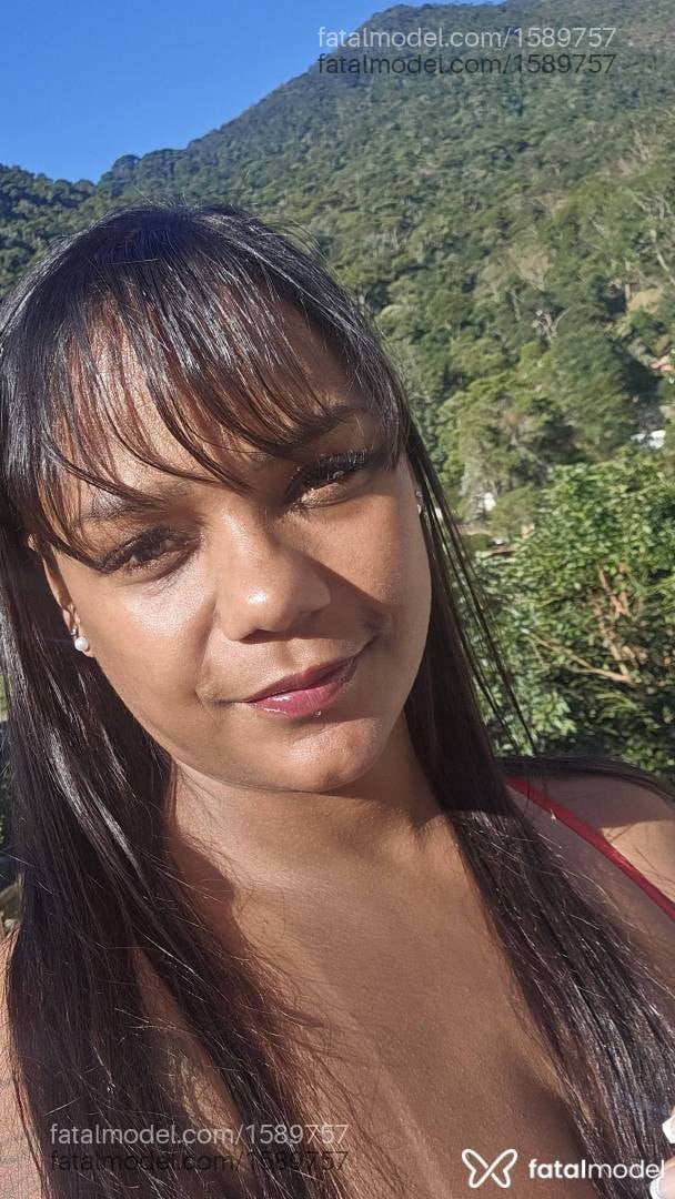 Acompanhante mulher morena (o) de olhos pretos em Nova Friburgo - Tainá