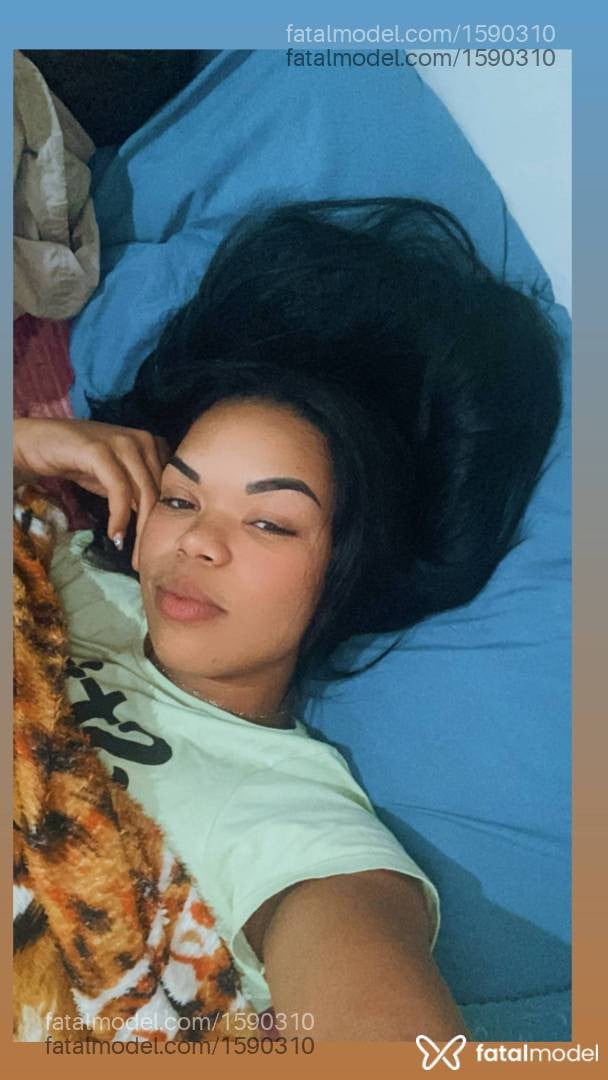 Acompanhante mulher morena (o) de olhos castanhos em Angra dos Reis - Manuzinha