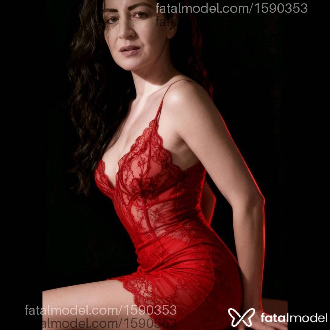 Acompanhante mulher ruiva (o) de olhos verdes - Bruna