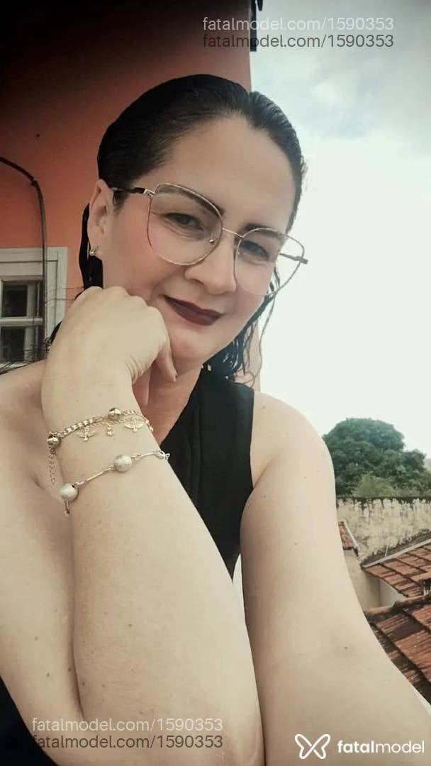Acompanhante mulher ruiva (o) de olhos verdes - Bruna