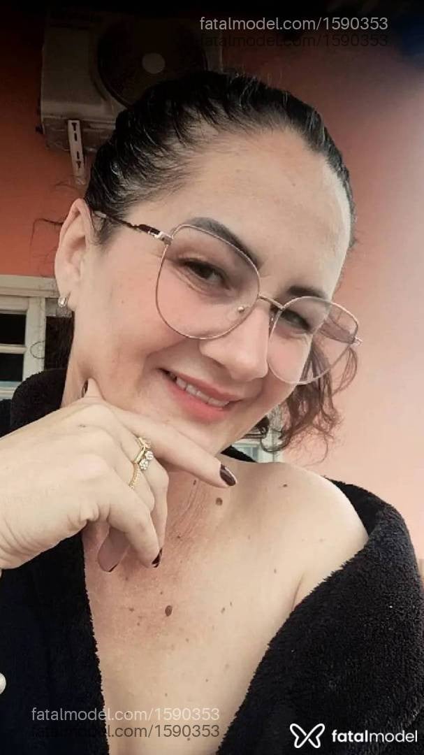 Acompanhante mulher ruiva (o) de olhos verdes - Bruna
