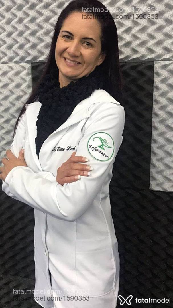 Acompanhante mulher ruiva (o) de olhos verdes - Bruna