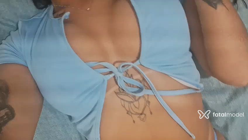 Acompanhante mulher morena (o) de olhos pretos - Gaby Monteiro
