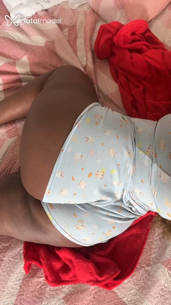 Acompanhante mulher morena (o) de olhos pretos - Darah Taylor