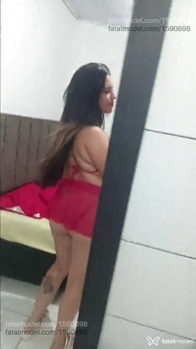 Acompanhante mulher morena (o) de olhos castanhos em Osório Acompanhante mulher morena (o) de olhos castanhos em Osório - Larissa Gomes