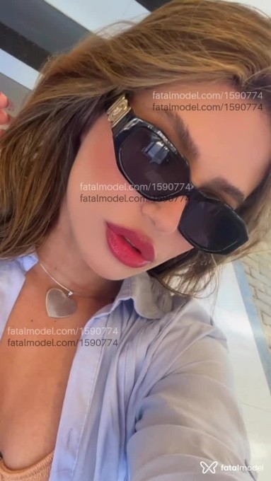 Acompanhante mulher loira (o) de olhos verdes em Virtual Acompanhante mulher loira (o) de olhos verdes em Virtual - Glennda Ostiny