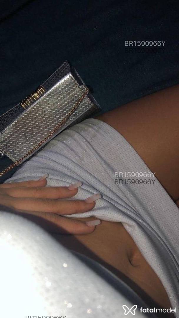 Acompanhante mulher com cabelo castanho de olhos castanhos em Quixadá Acompanhante mulher com cabelo castanho de olhos castanhos em Quixadá - Vanessa Matos