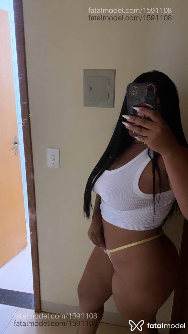Acompanhante mulher morena (o) de olhos pretos - Amanda Ferraz