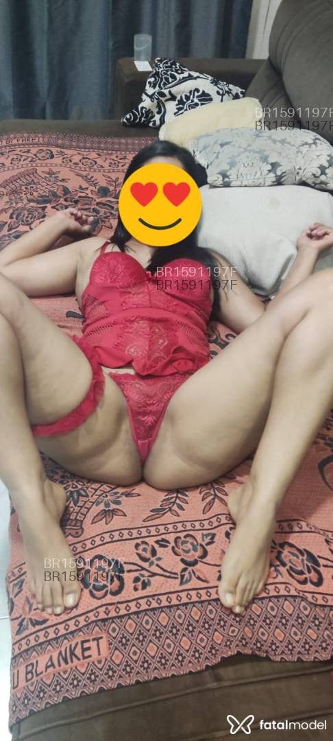 Acompanhante mulher com cabelo castanho de olhos castanhos em Foz do Iguaçu - Rebeca