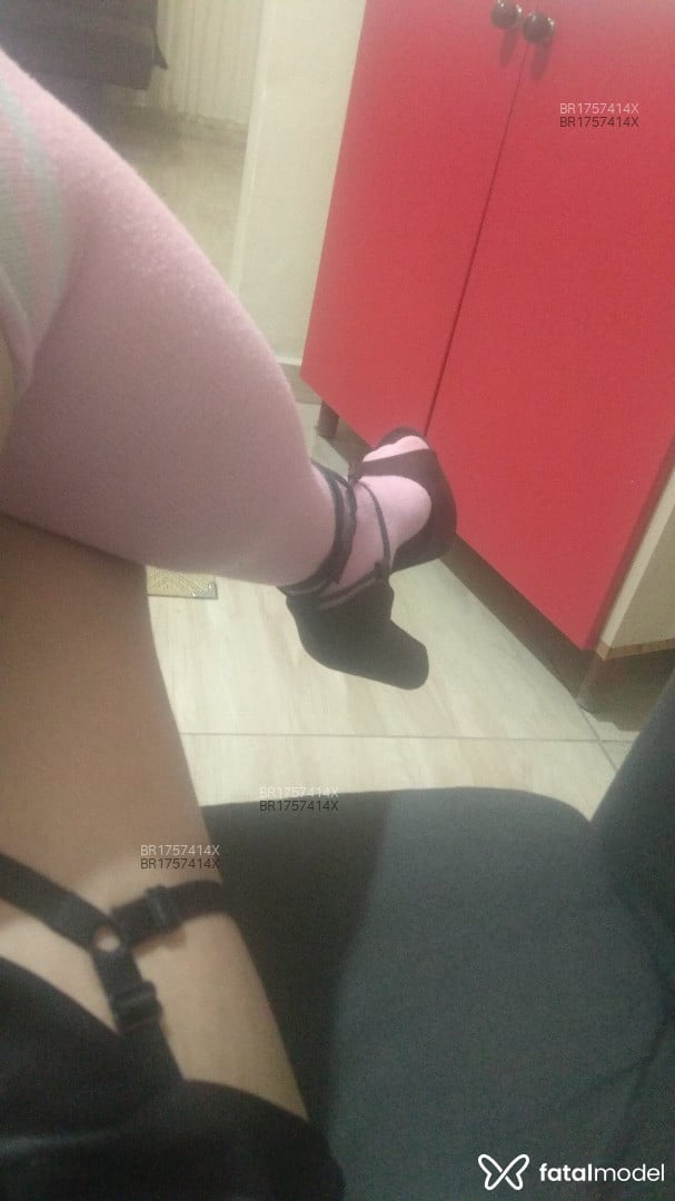 Acompanhante mulher morena (o) de olhos castanhos em Joinville - Giovanna Amery