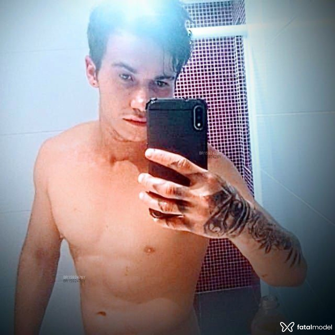 Acompanhante homem morena (o) de olhos castanhos em Lages Acompanhante homem morena (o) de olhos castanhos em Lages - FelipeModelo