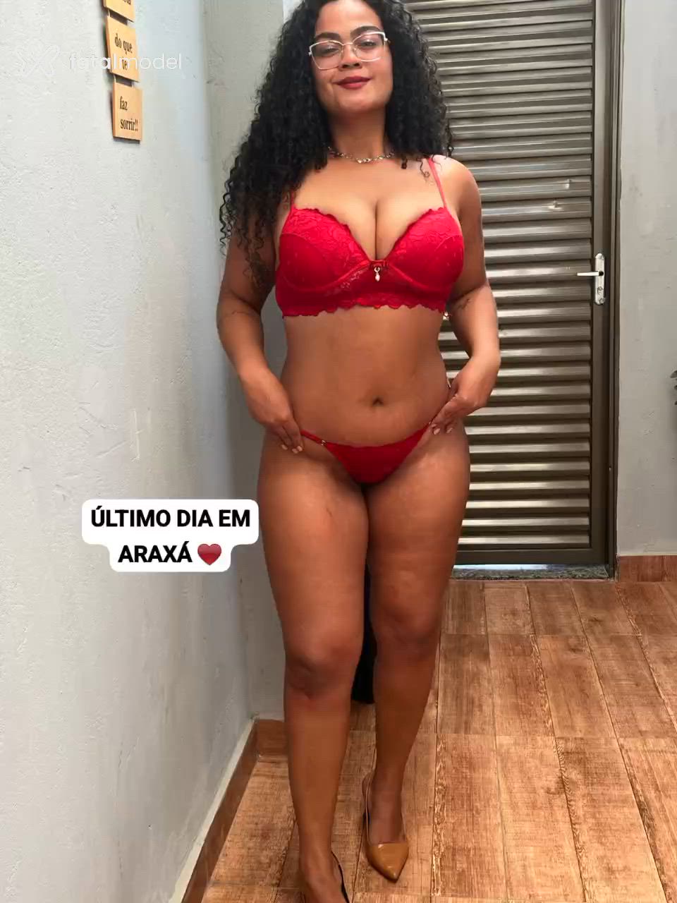 Acompanhante mulher com cabelo castanho de olhos castanhos - Ariadne Bronx
