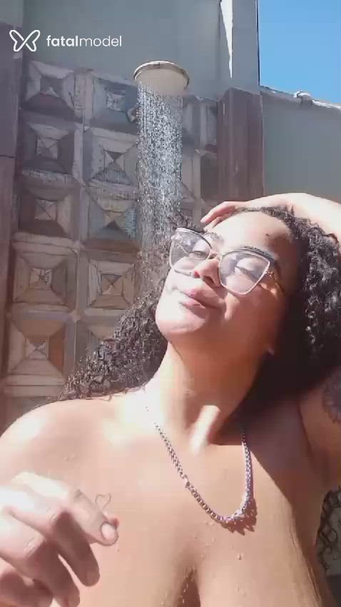 Acompanhante mulher com cabelo castanho de olhos castanhos - Ariadne Bronx