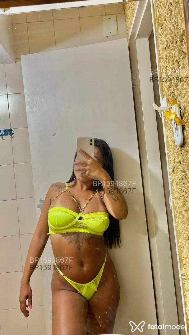 Acompanhante mulher com cabelo castanho de olhos mel em Valença Acompanhante mulher com cabelo castanho de olhos mel em Valença - Manuelly