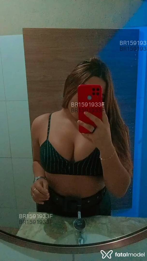 Acompanhante mulher ruiva (o) de olhos castanhos em Goiânia - Alice keller