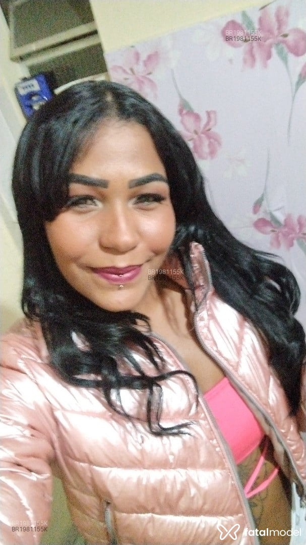 Acompanhante mulher morena (o) de olhos castanhos em Vila Velha Acompanhante mulher morena (o) de olhos castanhos em Vila Velha - Gaby