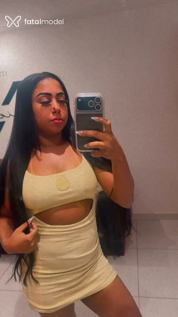 Acompanhante mulher com cabelo castanho de olhos castanhos - Isis Sampaio Acompanhante mulher com cabelo castanho de olhos castanhos - Isis Sampaio