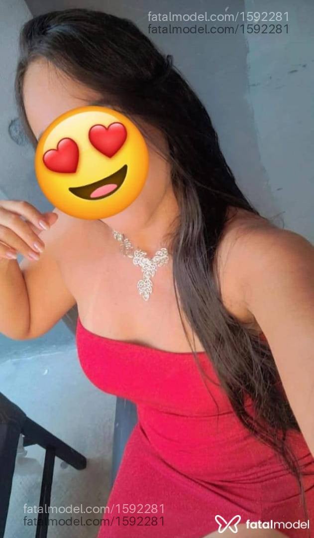 Acompanhante mulher com cabelo castanho de olhos castanhos - July Sam