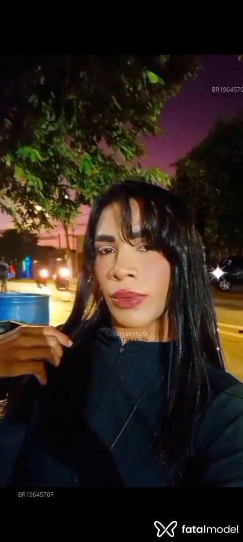 Acompanhante mulher trans morena (o) de olhos pretos em Sorriso Acompanhante mulher trans morena (o) de olhos pretos em Sorriso - Paola santos