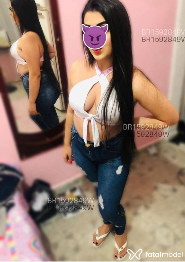 Acompanhante mulher com cabelo castanho de olhos castanhos em Divinópolis - Catarine keeny