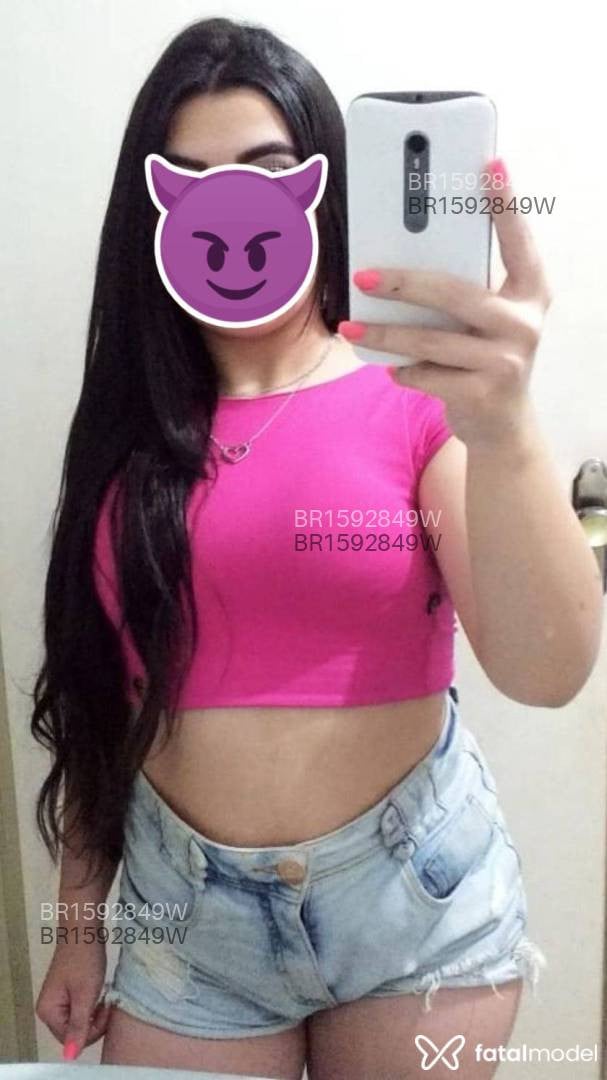 Acompanhante mulher com cabelo castanho de olhos castanhos em Divinópolis - Catarine keeny