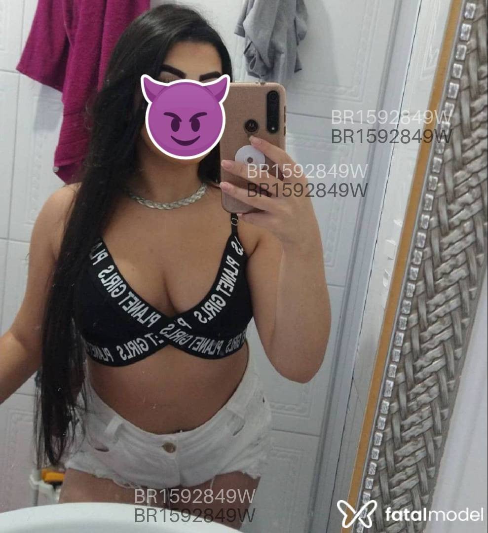 Acompanhante mulher com cabelo castanho de olhos castanhos em Divinópolis - Catarine keeny