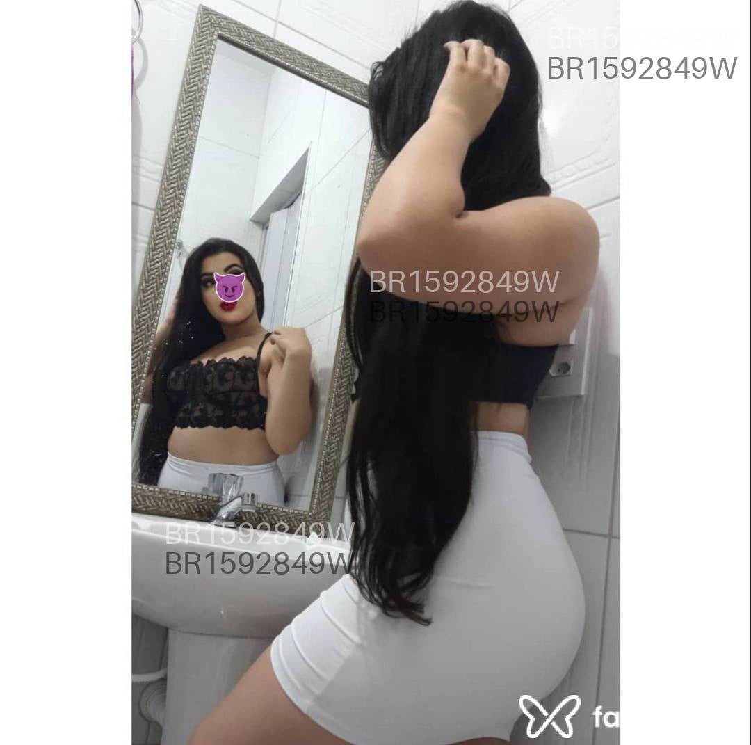 Acompanhante mulher com cabelo castanho de olhos castanhos em Divinópolis - Catarine keeny