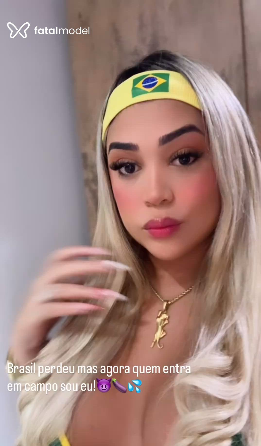 Acompanhante mulher trans loira (o) de olhos castanhos em Jataí Acompanhante mulher trans loira (o) de olhos castanhos em Jataí - Agatha Bolzani