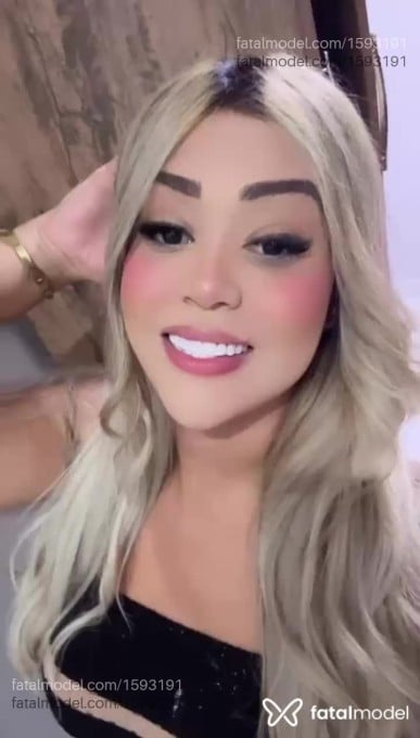Acompanhante mulher trans loira (o) de olhos castanhos em Jataí Acompanhante mulher trans loira (o) de olhos castanhos em Jataí - Agatha Bolzani