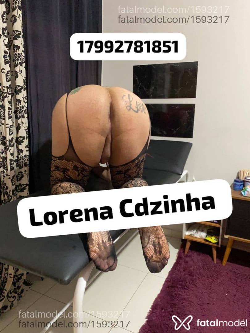 Acompanhante mulher trans ruiva (o) de olhos castanhos - Lorena Karvalho