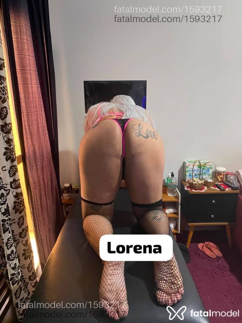 Acompanhante mulher trans ruiva (o) de olhos castanhos - Lorena Karvalho