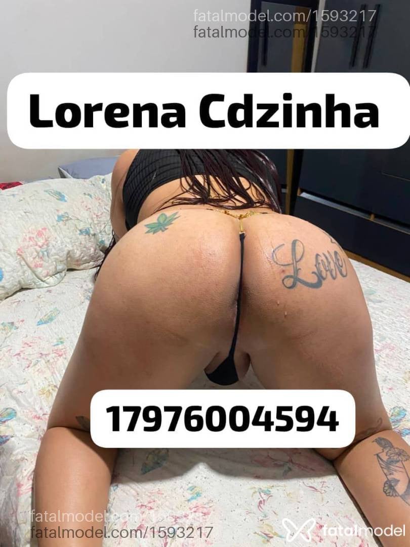 Acompanhante mulher trans ruiva (o) de olhos castanhos - Lorena Karvalho
