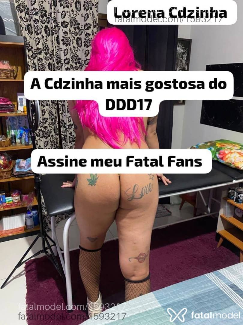 Acompanhante mulher trans ruiva (o) de olhos castanhos - Lorena Karvalho
