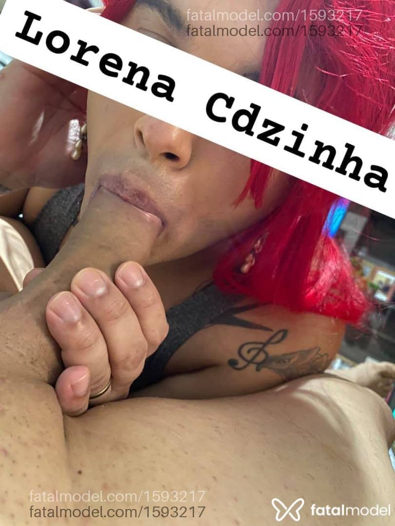 Acompanhante mulher trans ruiva (o) de olhos castanhos - Lorena Karvalho