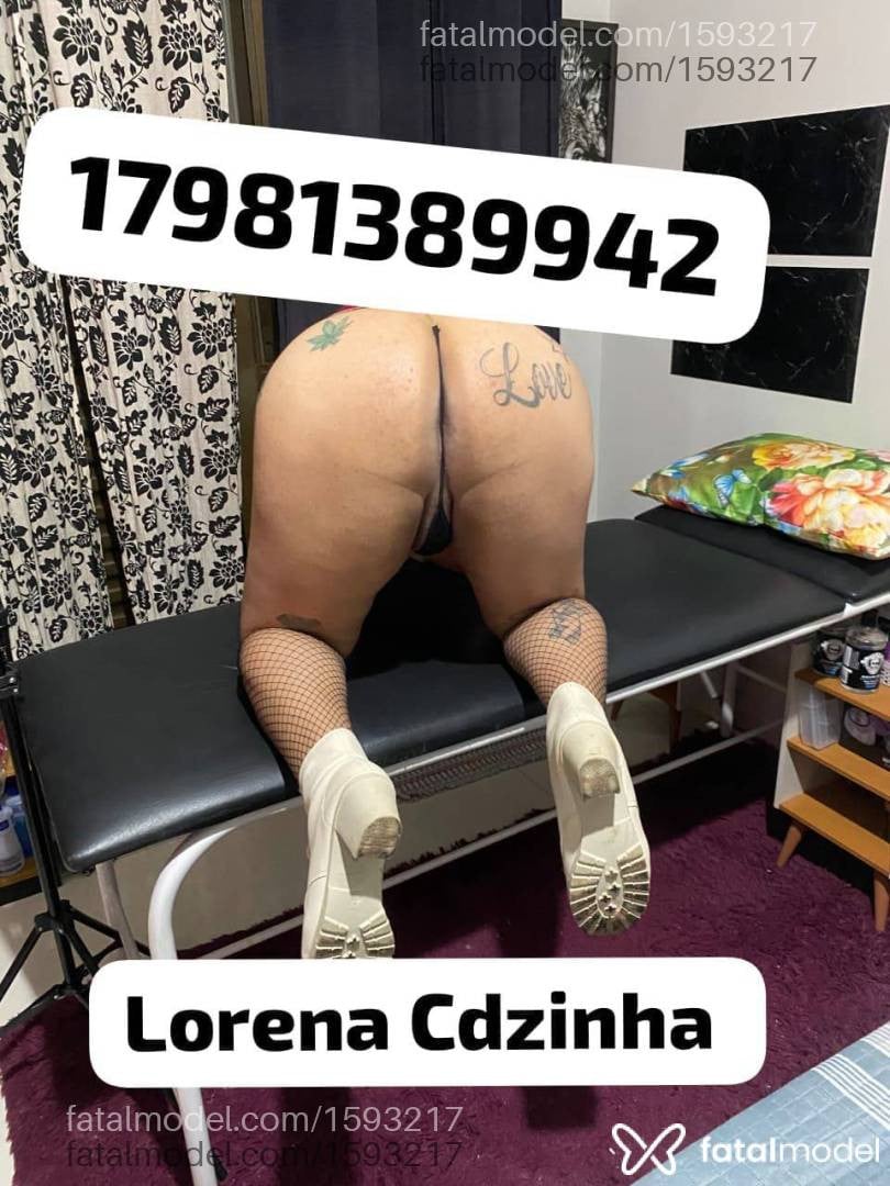Acompanhante mulher trans ruiva (o) de olhos castanhos - Lorena Karvalho
