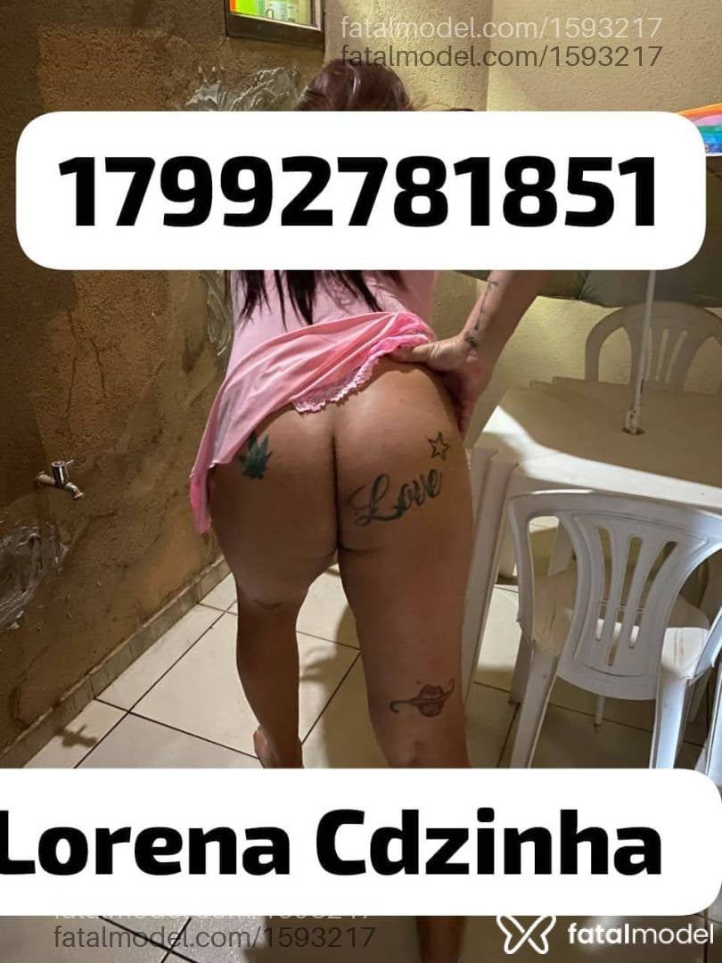 Acompanhante mulher trans ruiva (o) de olhos castanhos - Lorena Karvalho