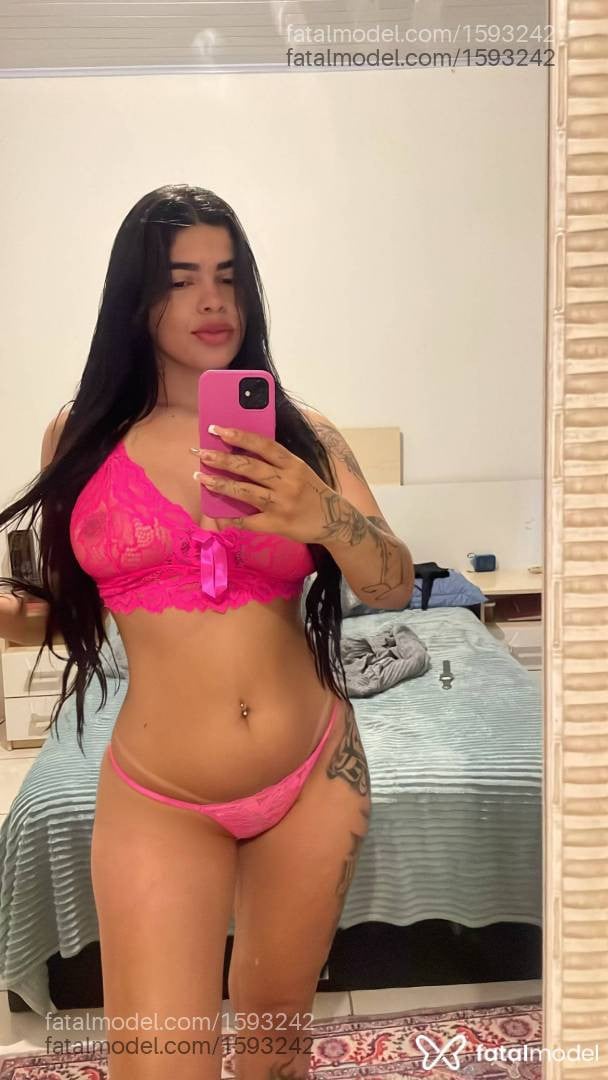 Acompanhante mulher morena (o) de olhos pretos - Rafaella