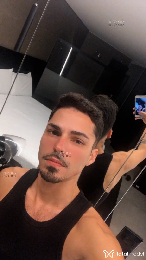 Acompanhante homem com cabelo castanho de olhos castanhos em Caruaru - Lucas Andrade