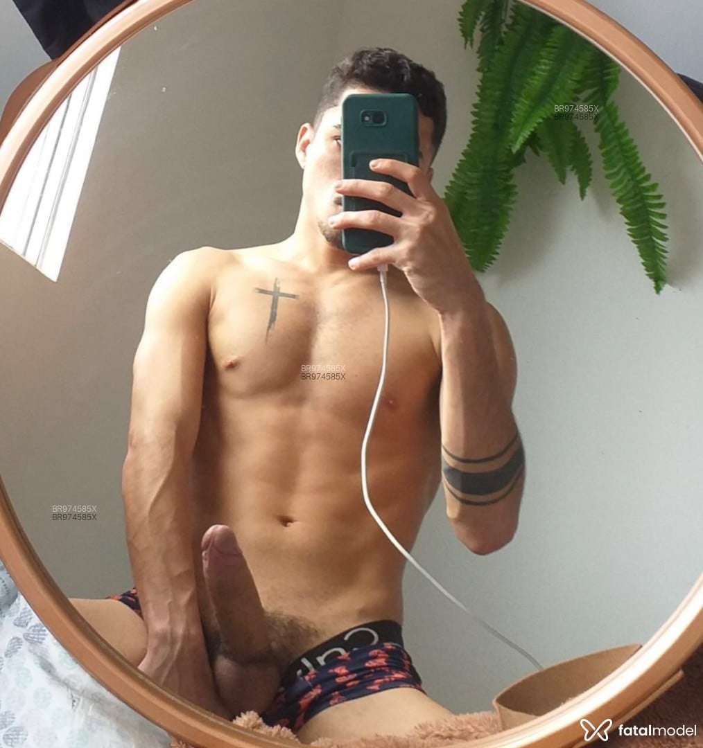 Acompanhante homem com cabelo castanho de olhos castanhos em Caruaru - Lucas Andrade