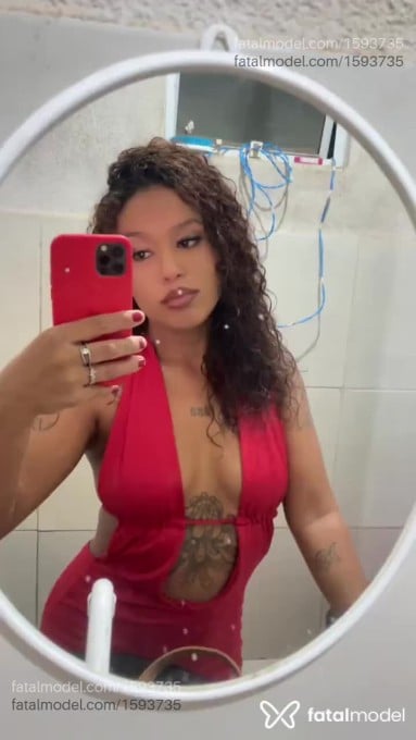 Acompanhante mulher morena (o) de olhos castanhos em Parauapebas - ísis