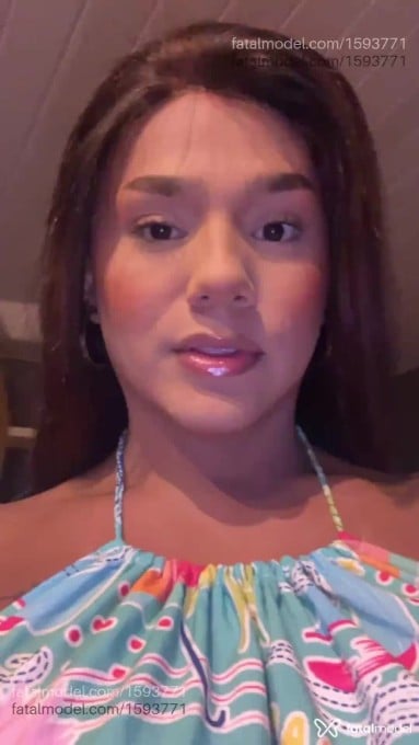 Acompanhante mulher trans loira (o) de olhos pretos - Cacau Ferraz Acompanhante mulher trans loira (o) de olhos pretos - Cacau Ferraz