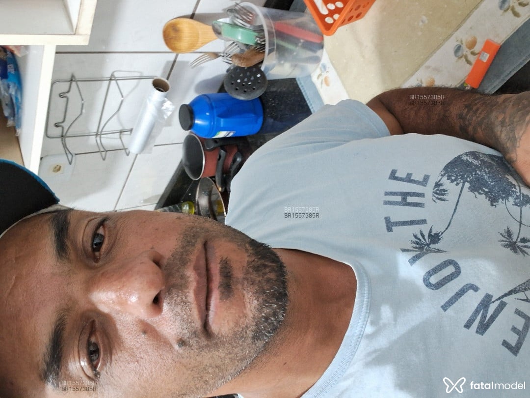 Acompanhante homem morena (o) de olhos castanhos em Maringá Acompanhante homem morena (o) de olhos castanhos em Maringá - Maurício