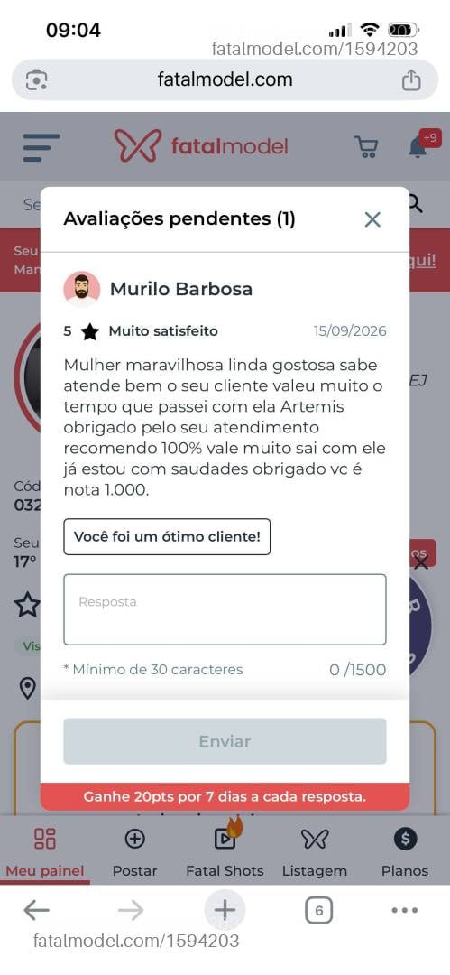 Acompanhante mulher ruiva (o) de olhos castanhos - Artemis