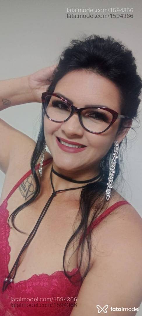 Acompanhante mulher morena (o) de olhos castanhos em Campo Mourão Acompanhante mulher morena (o) de olhos castanhos em Campo Mourão - Lility Mendes