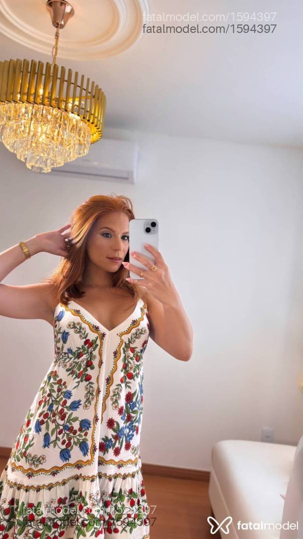 Acompanhante mulher ruiva (o) de olhos castanhos em Teófilo Otoni - Daiana Lopes