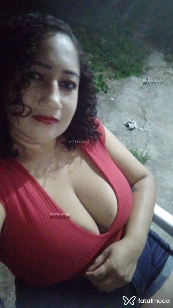 Acompanhante mulher com cabelo castanho de olhos mel em Pontes e Lacerda Acompanhante mulher com cabelo castanho de olhos mel em Pontes e Lacerda - Morena Gomes