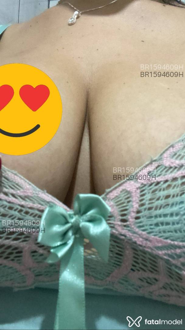 Acompanhante mulher morena (o) de olhos pretos em Virtual - Roncett