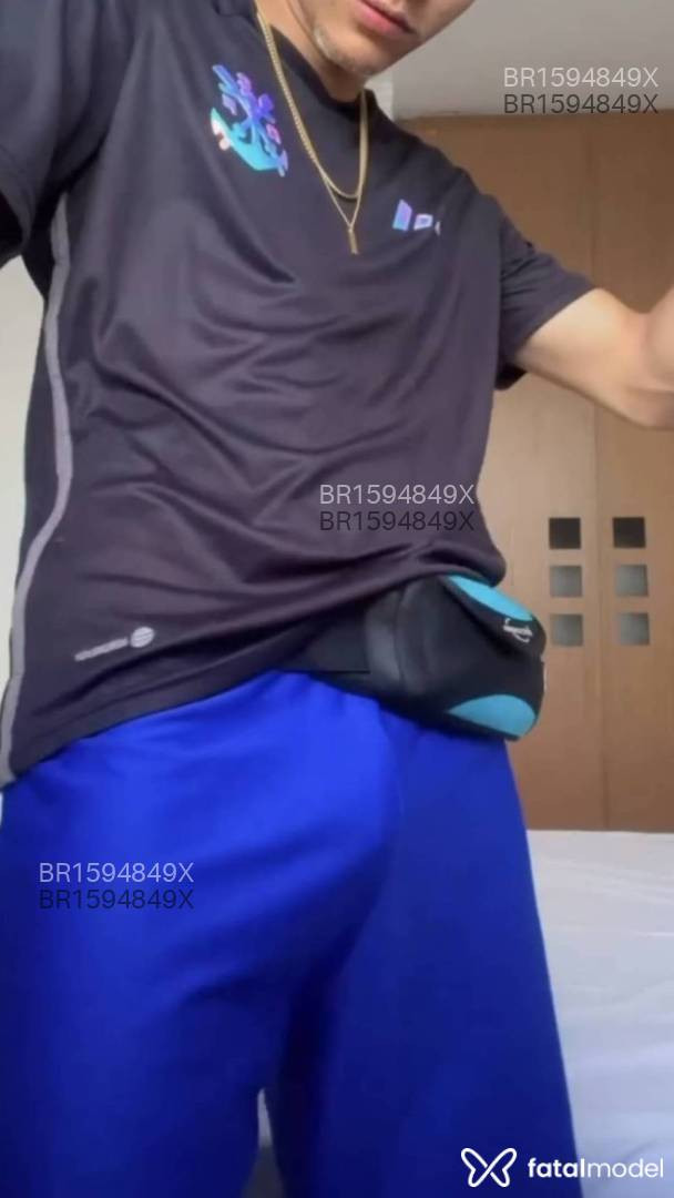 Acompanhante homem loira (o) de olhos castanhos em Rio de Janeiro Acompanhante homem loira (o) de olhos castanhos em Rio de Janeiro - LoiroPicasso